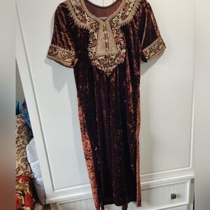 Elegant Brown Velvet Dress with Gold Embroidery